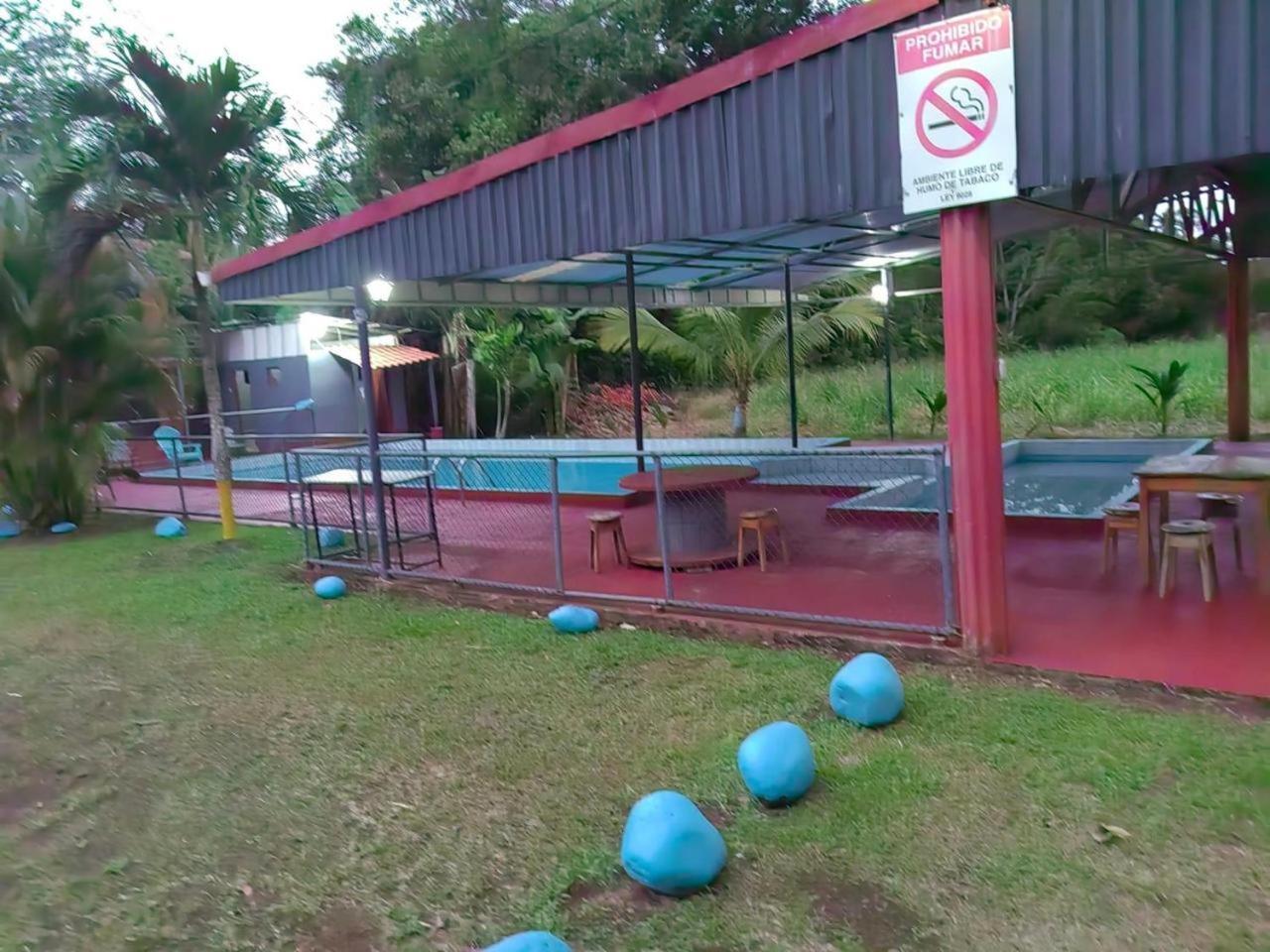 Cabinas El Botecito Muelle Luaran gambar