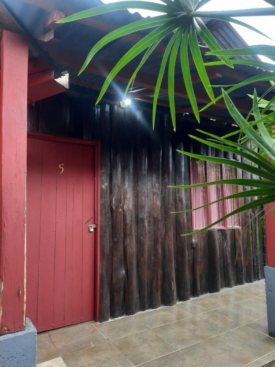 Cabinas El Botecito Muelle Luaran gambar